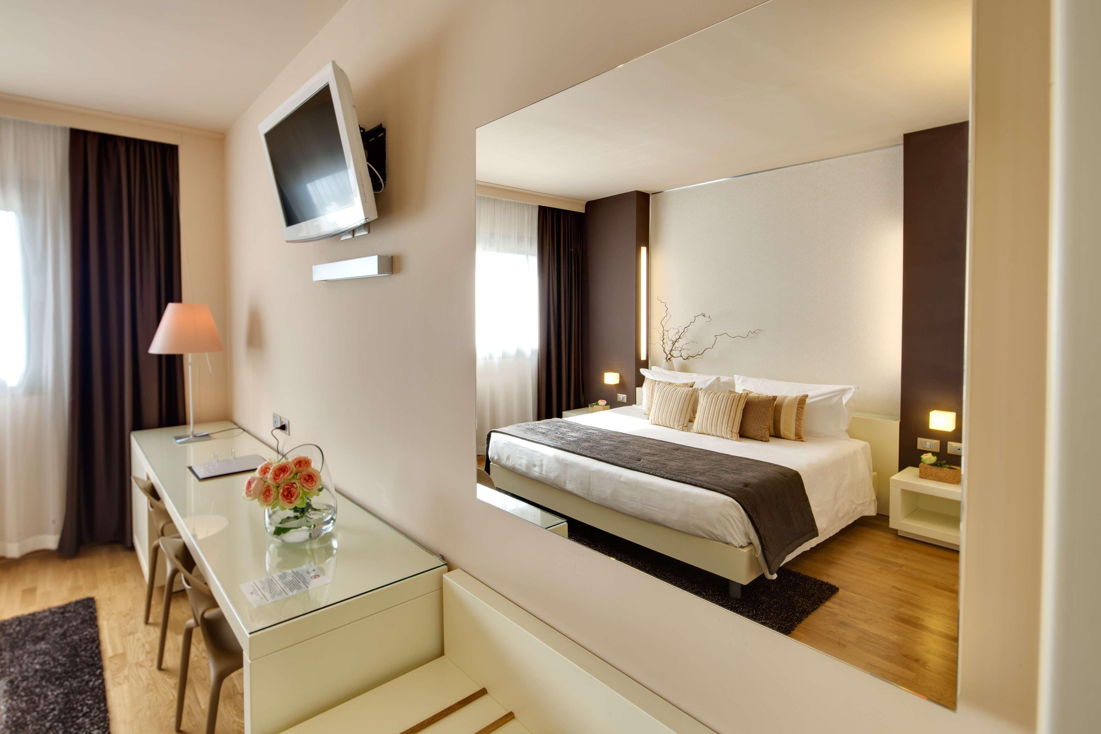 Western Leone Di Messapia Hotel&conference Hotel 4*