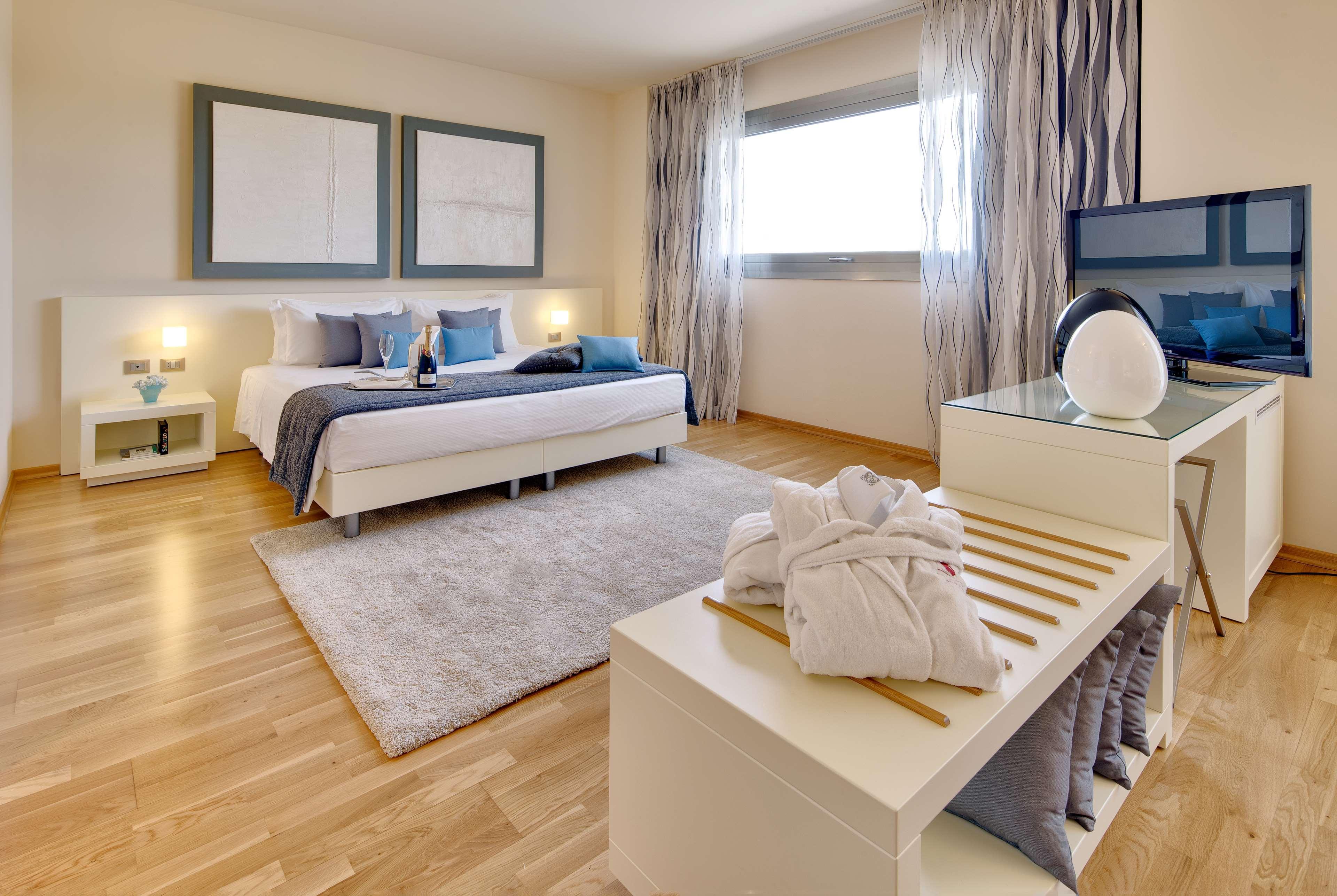 Western Leone Di Messapia Hotel&conference Hotel 4*