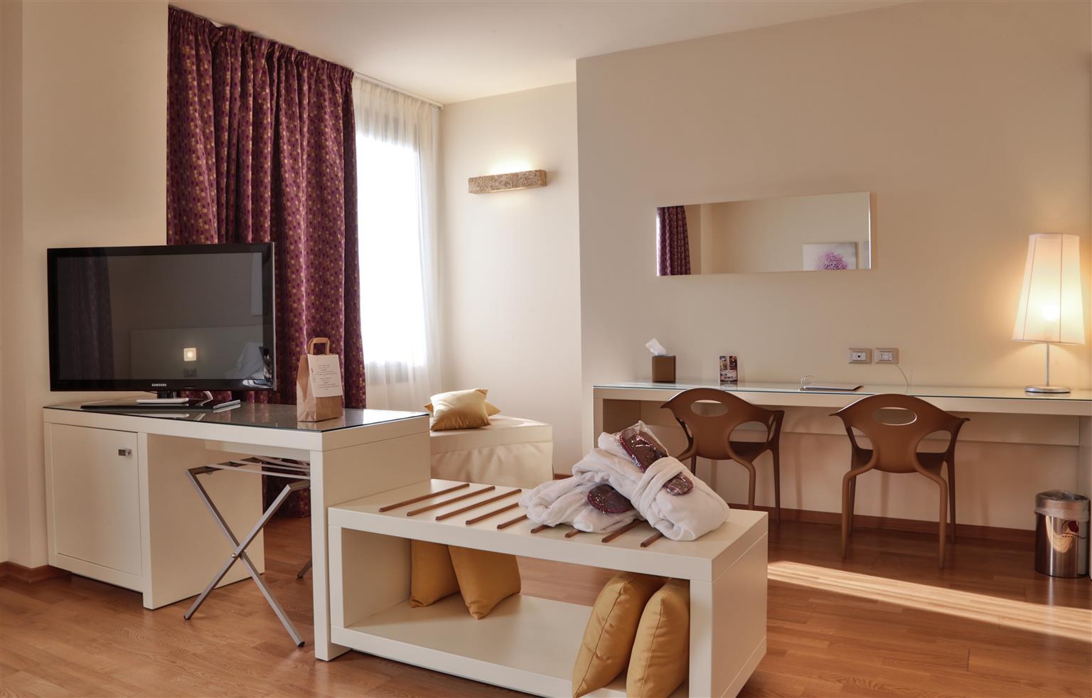Western Leone Di Messapia Hotel&conference Hotel 4*